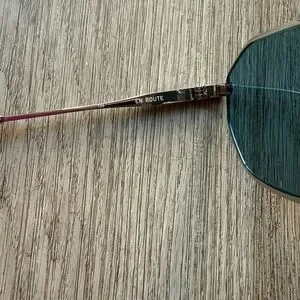 quay australia en route silver blue small geometric aviator sunglasses eyewear Quay Australia | Accessories | Quay Australia En Route  main image 2